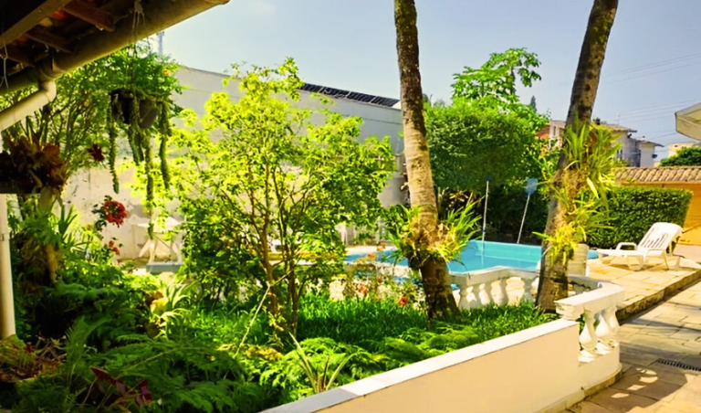 área de lazer da piscina